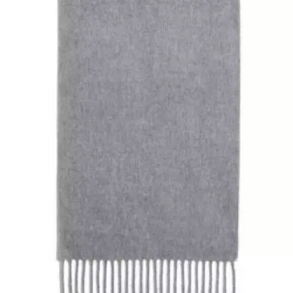 Steve Madden Solid Gray Muffler Acrylic Scarf NWT - Picture 2 of 5